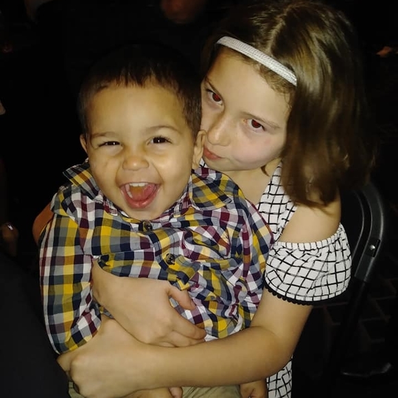 Meet your Posher, Stephanie - Picture 1 of 1